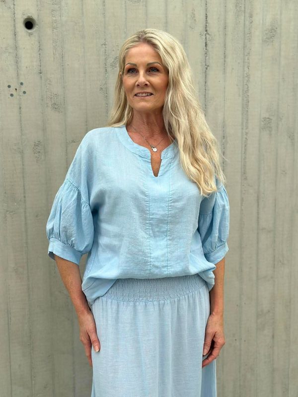 Una Bluse Lys Blå