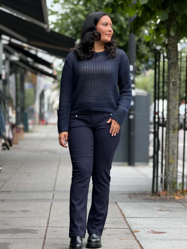 Lina Genser Navy