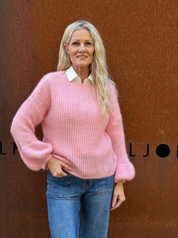 Mikela Genser Rosa
