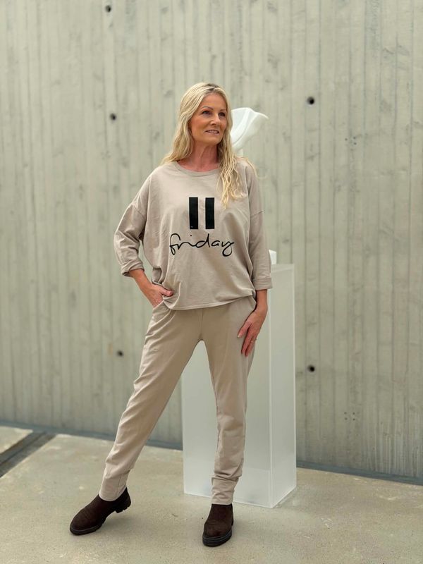 Friday Joggedress Beige