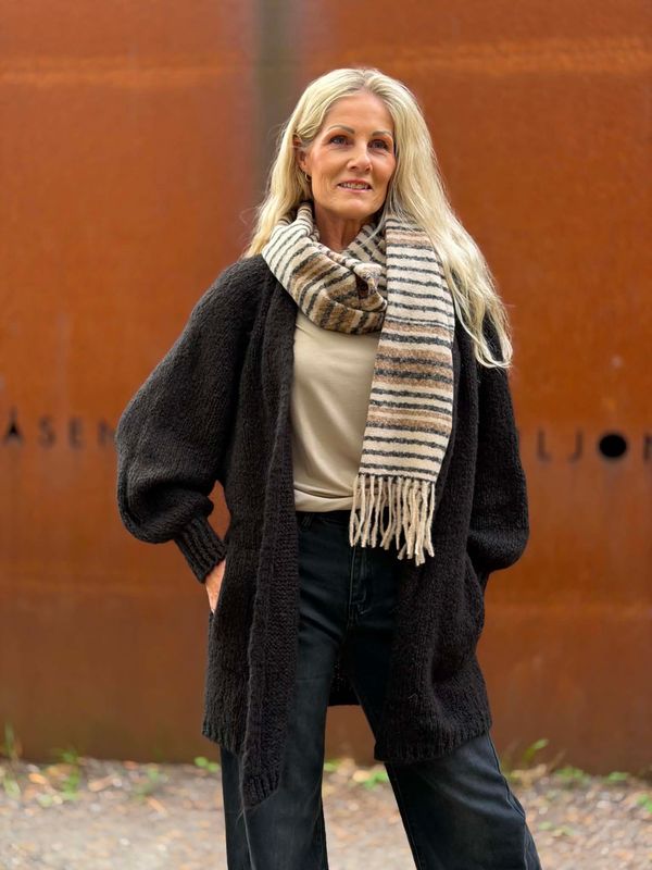 Caia Cardigan Sort