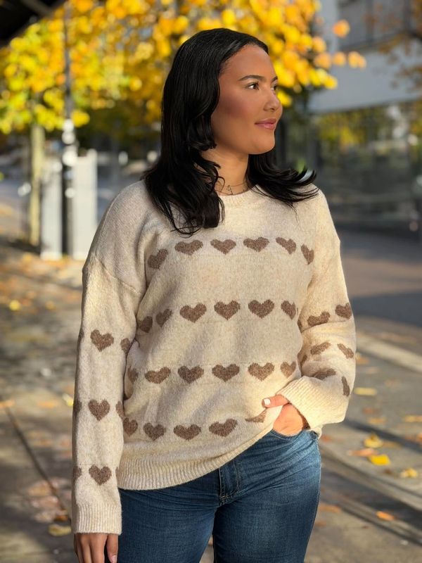 Martha Genser Beige