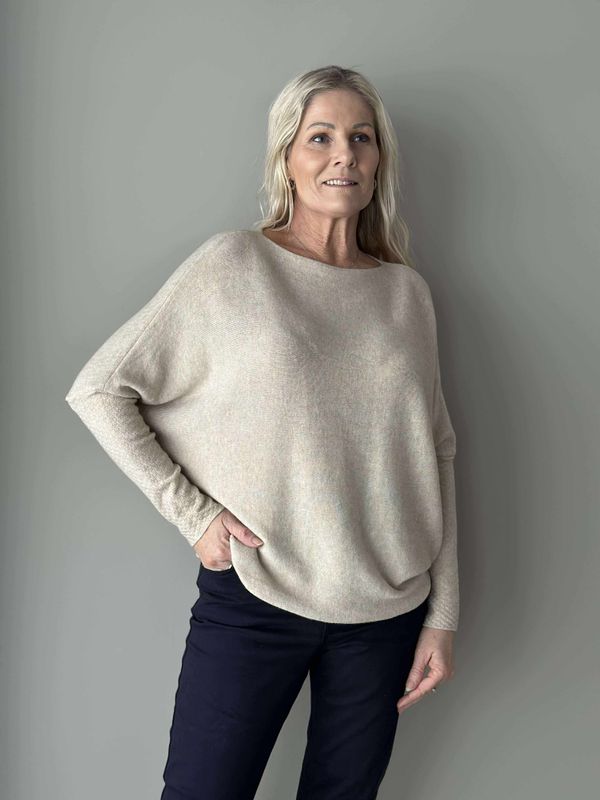 Marielle Genser Beige