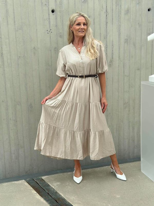 Kalina Kjole Beige