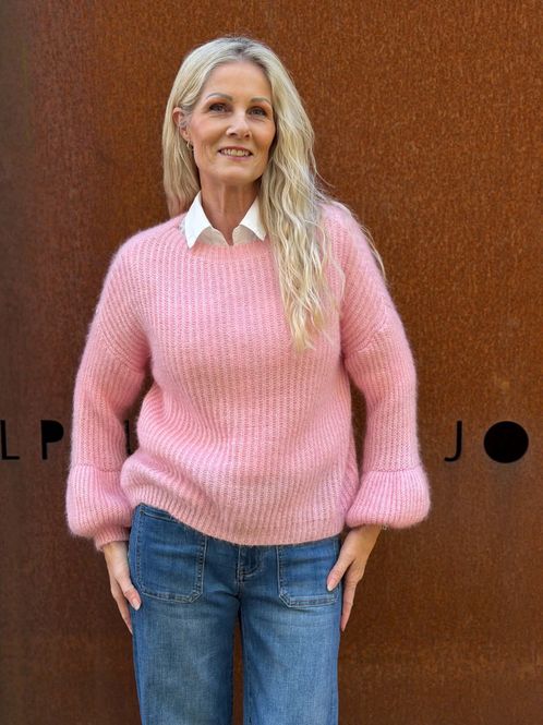 Hovedbilde Mikela Genser Rosa